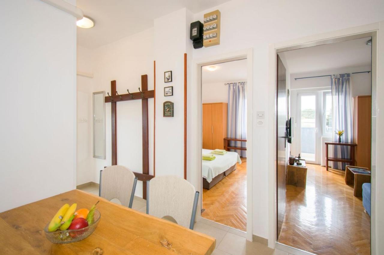Apartman M In Premantura Luaran gambar