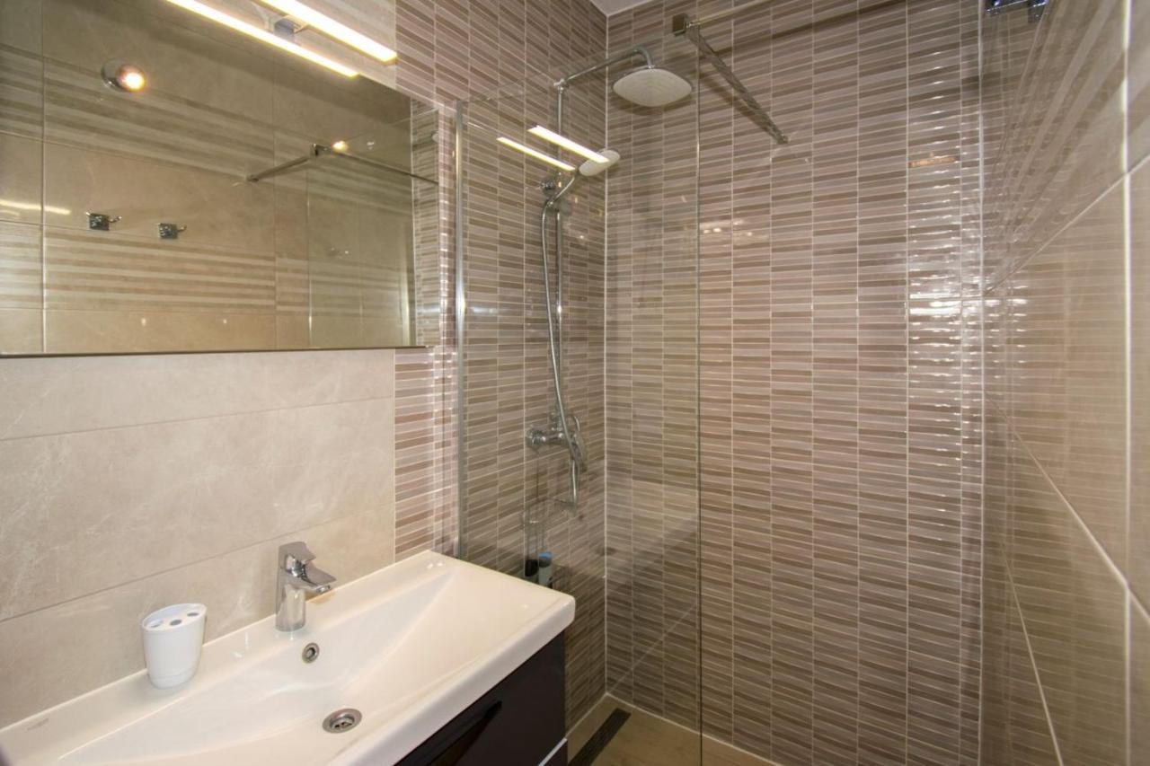 Apartman M In Premantura Luaran gambar