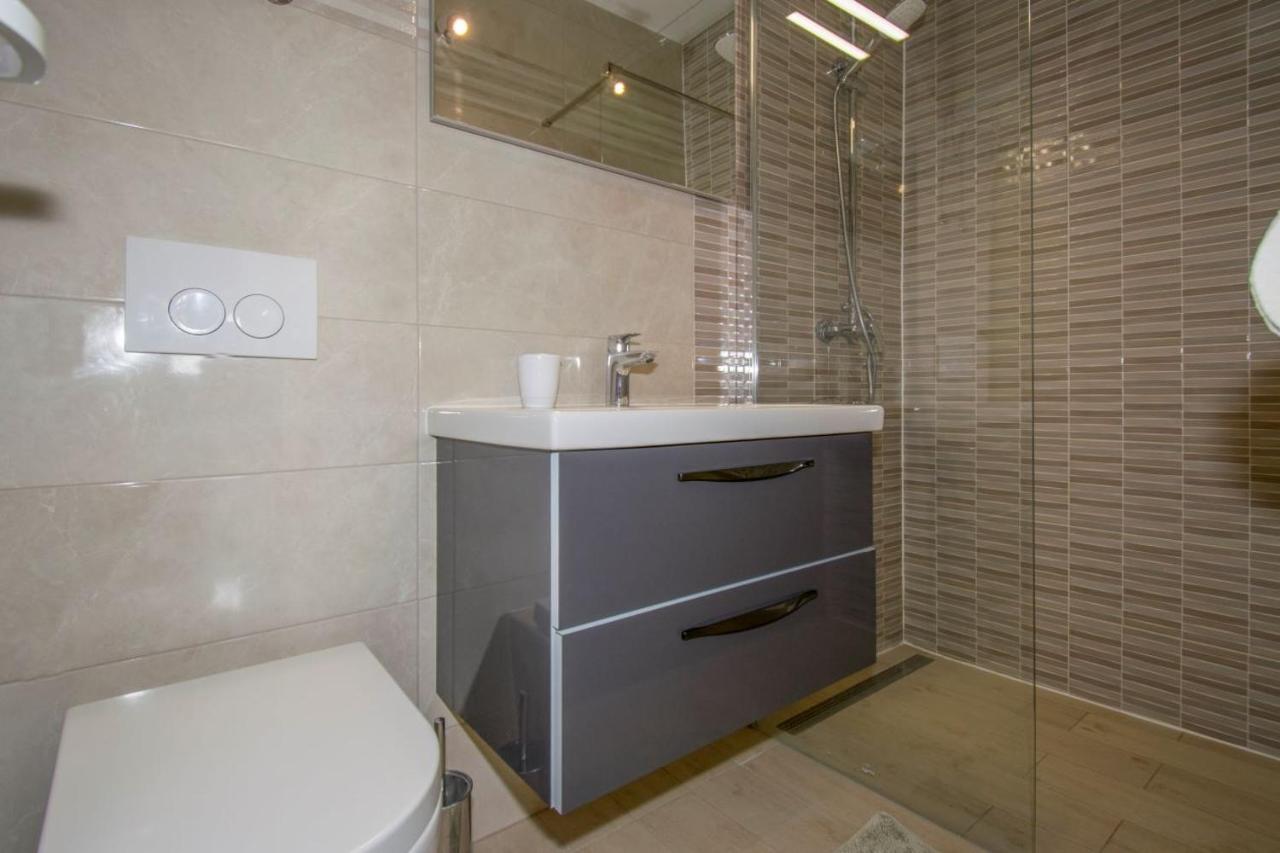 Apartman M In Premantura Luaran gambar